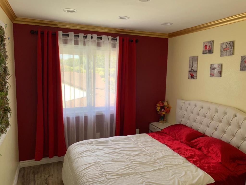 Lax Guest House Инглвуд Экстерьер фото